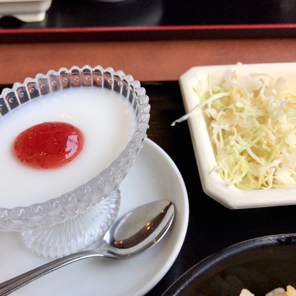 ユーザーが投稿した豚骨ラーメン定食の写真 - 実際訪問したユーザーが直接撮影して投稿した東新町中華料理四川料理 長楽 大府店の写真