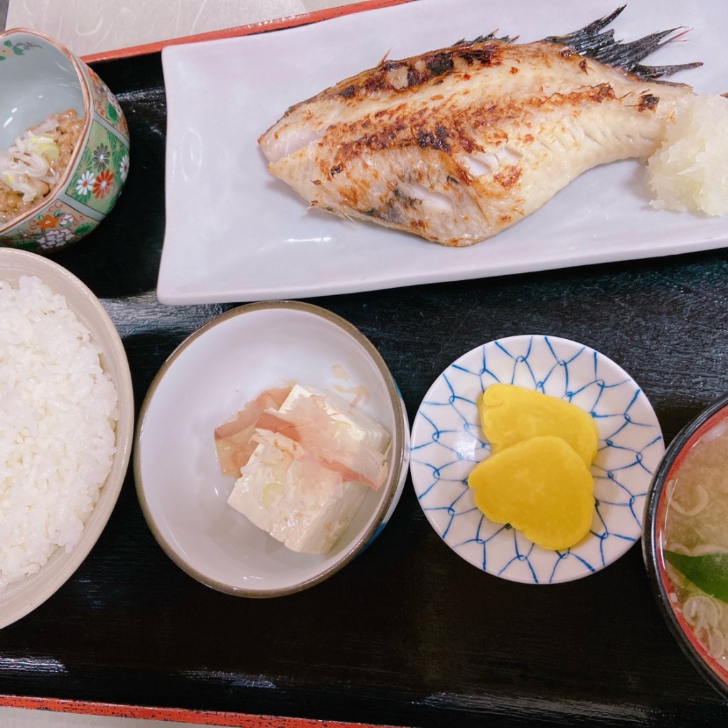 実際訪問したユーザーが直接撮影して投稿した茨島定食屋丸の内食堂の写真