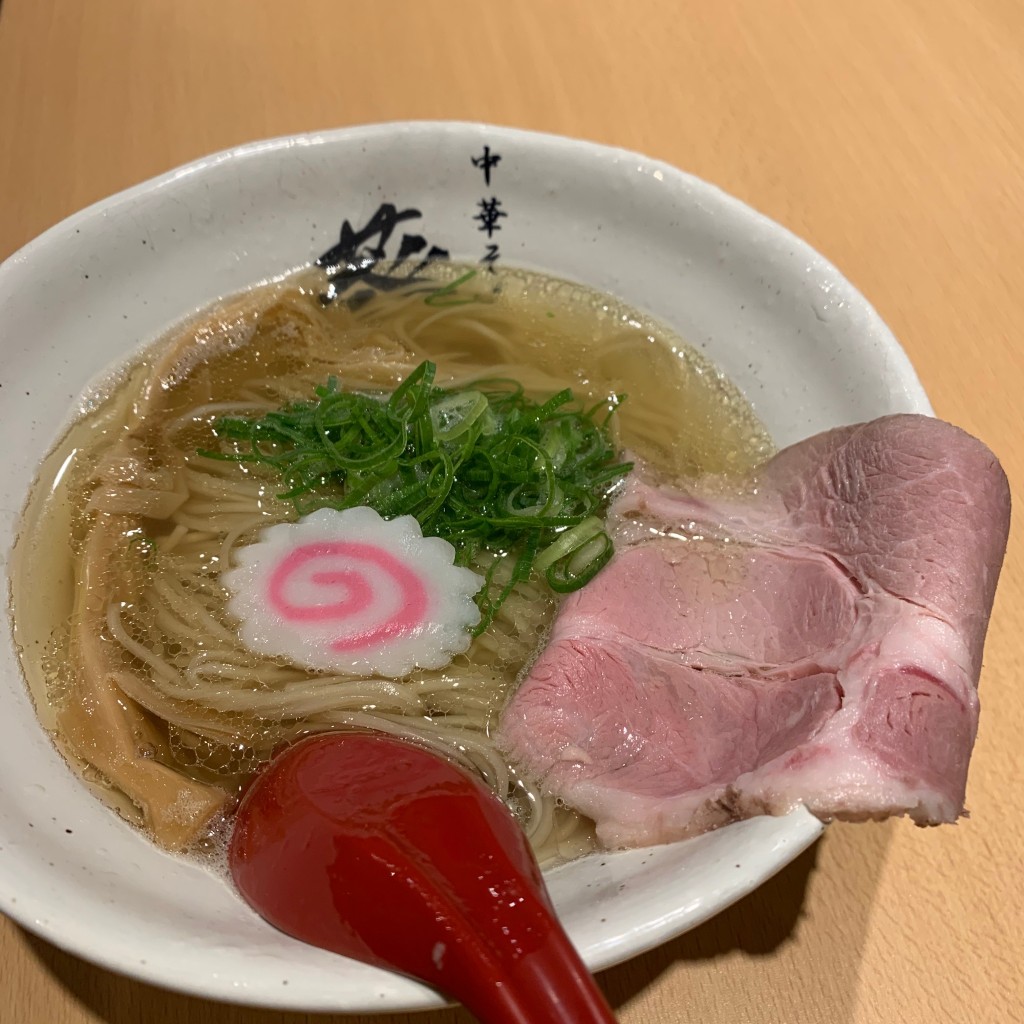 ユーザーが投稿した塩ラーメンの写真 - 実際訪問したユーザーが直接撮影して投稿した中央ラーメン専門店濃厚鶏そば 葵の写真