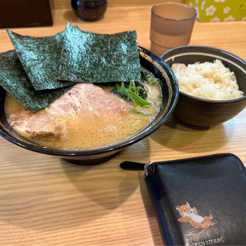 AYMKWKTさんが投稿した平野宮北町ラーメン専門店のお店紫蔵/しくらの写真