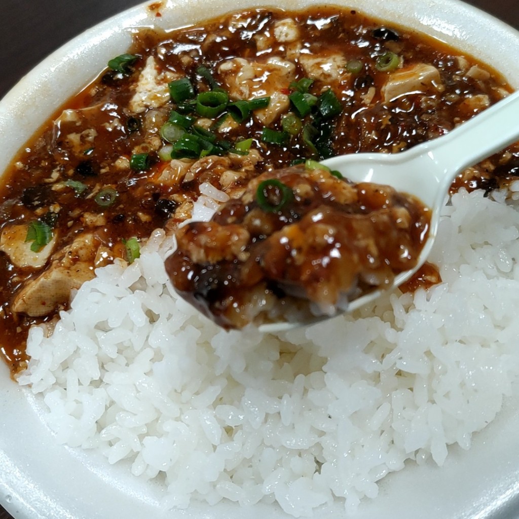 ユーザーが投稿した麻婆豆腐丼の写真 - 実際訪問したユーザーが直接撮影して投稿した薬院中華料理チャイナダイニング 劉の写真
