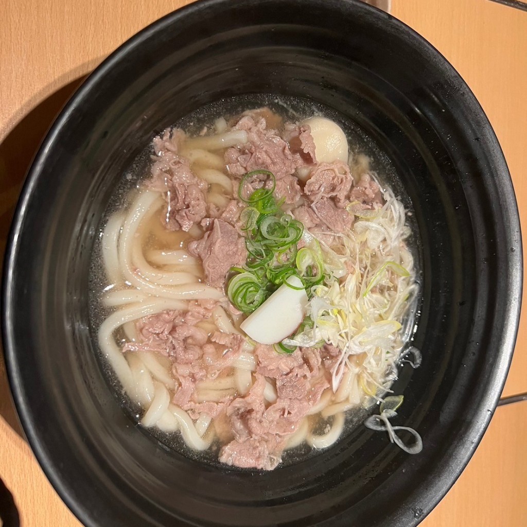 ユーザーが投稿した肉のおうどんどんポン 出汁の写真 - 実際訪問したユーザーが直接撮影して投稿した丸の内うどんTSURUTONTAN BIS TOKYOの写真