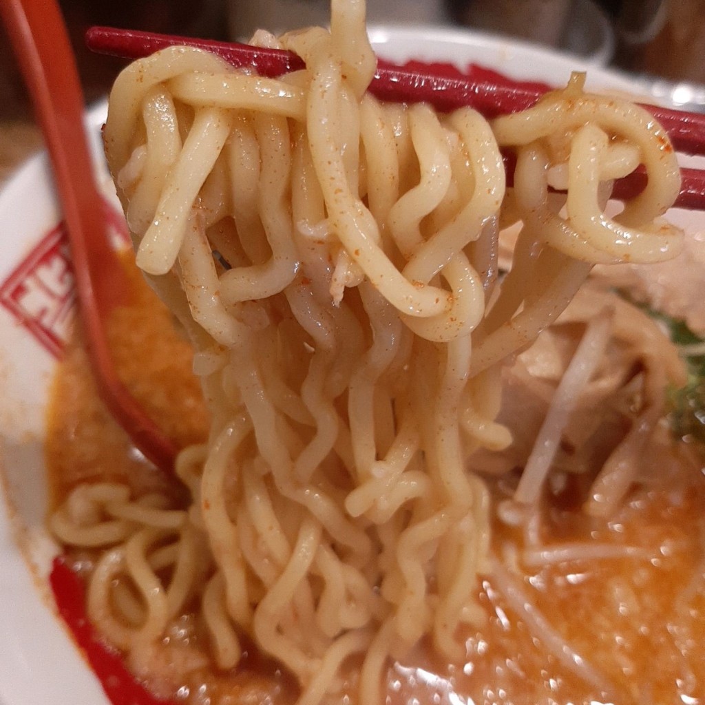 ユーザーが投稿したうま辛しょうゆラーメンの写真 - 実際訪問したユーザーが直接撮影して投稿した方南ラーメン / つけ麺麺や天鳳 方南町店の写真