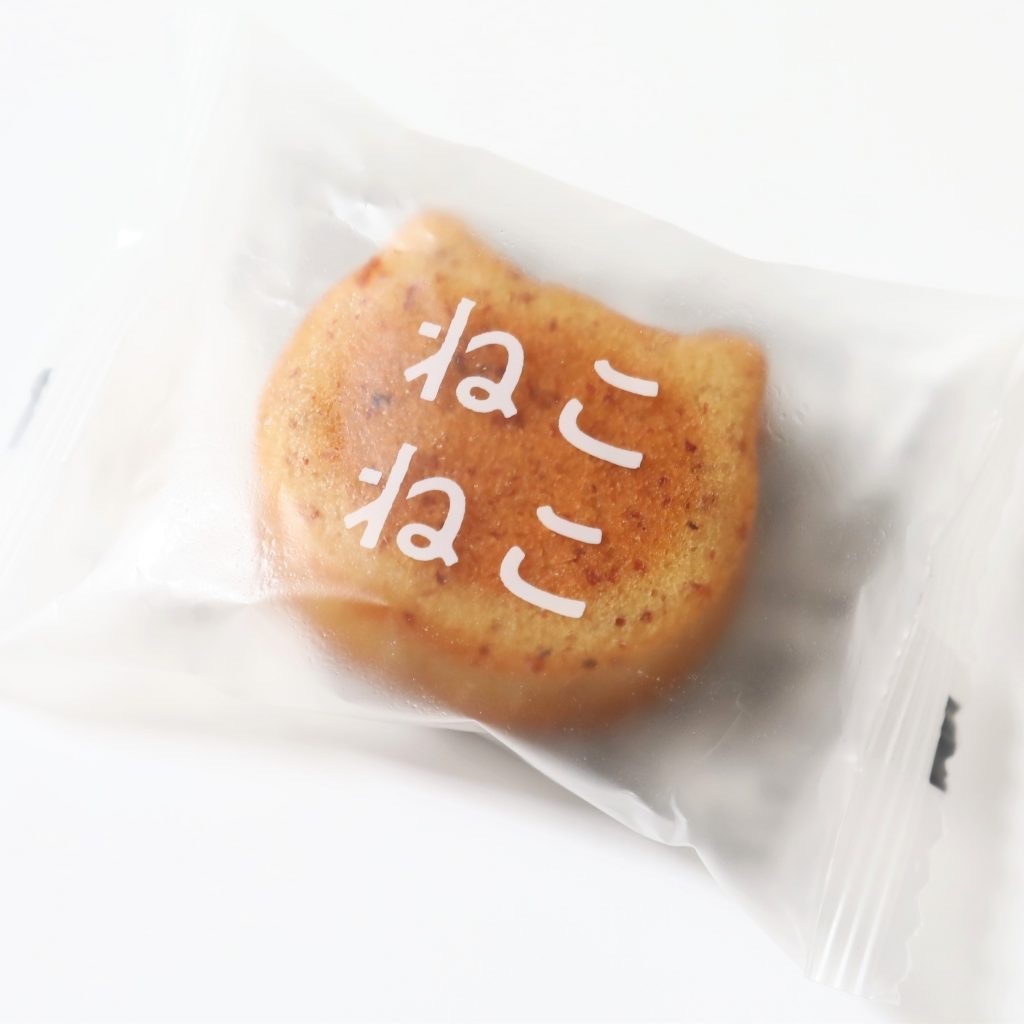 ユーザーが投稿したニャンチープレーン&イチゴの写真 - 実際訪問したユーザーが直接撮影して投稿した緒川ベーカリーねこねこ食パン イオンモール東浦店の写真