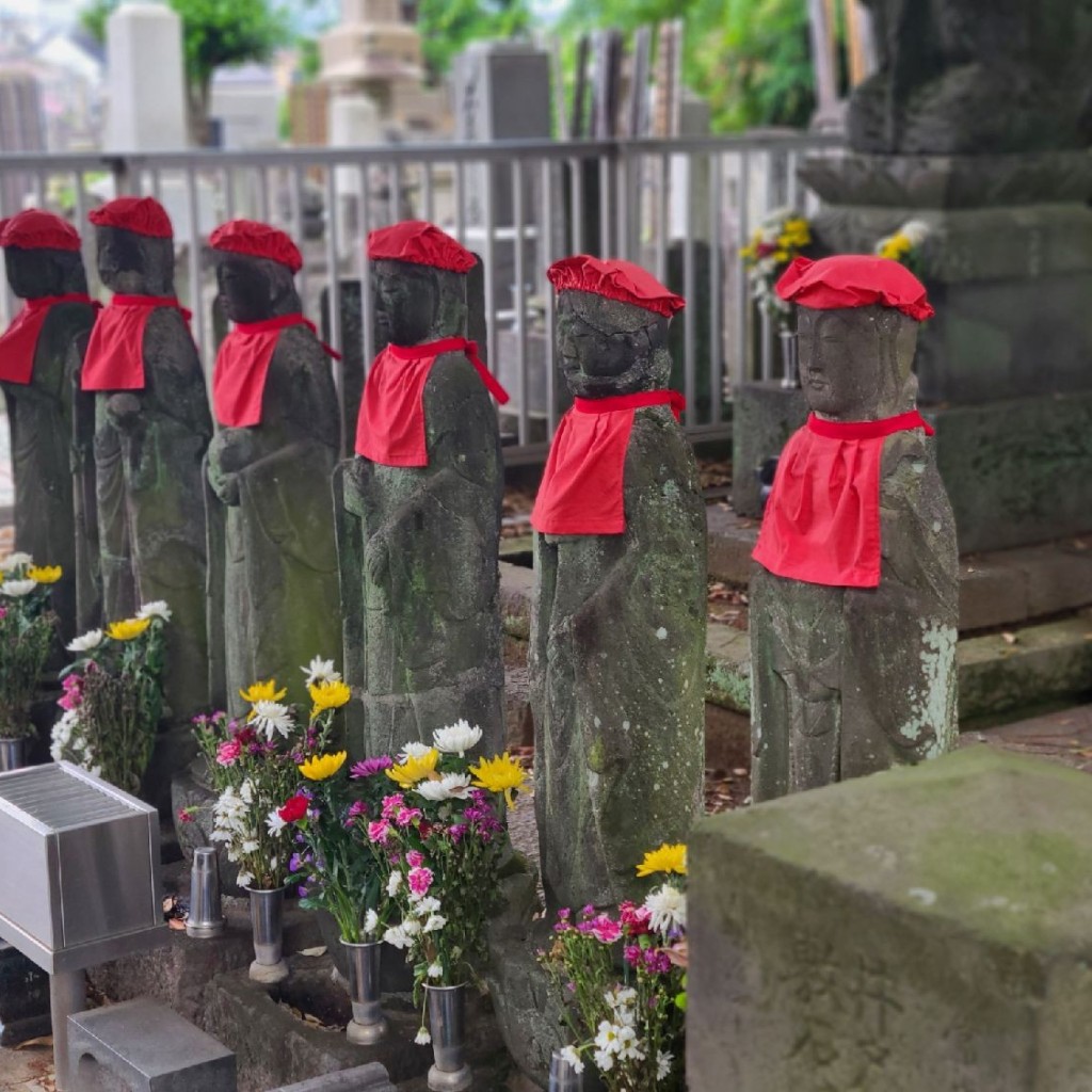 実際訪問したユーザーが直接撮影して投稿した中央地蔵 / 石造物宝仙寺 六地蔵の写真