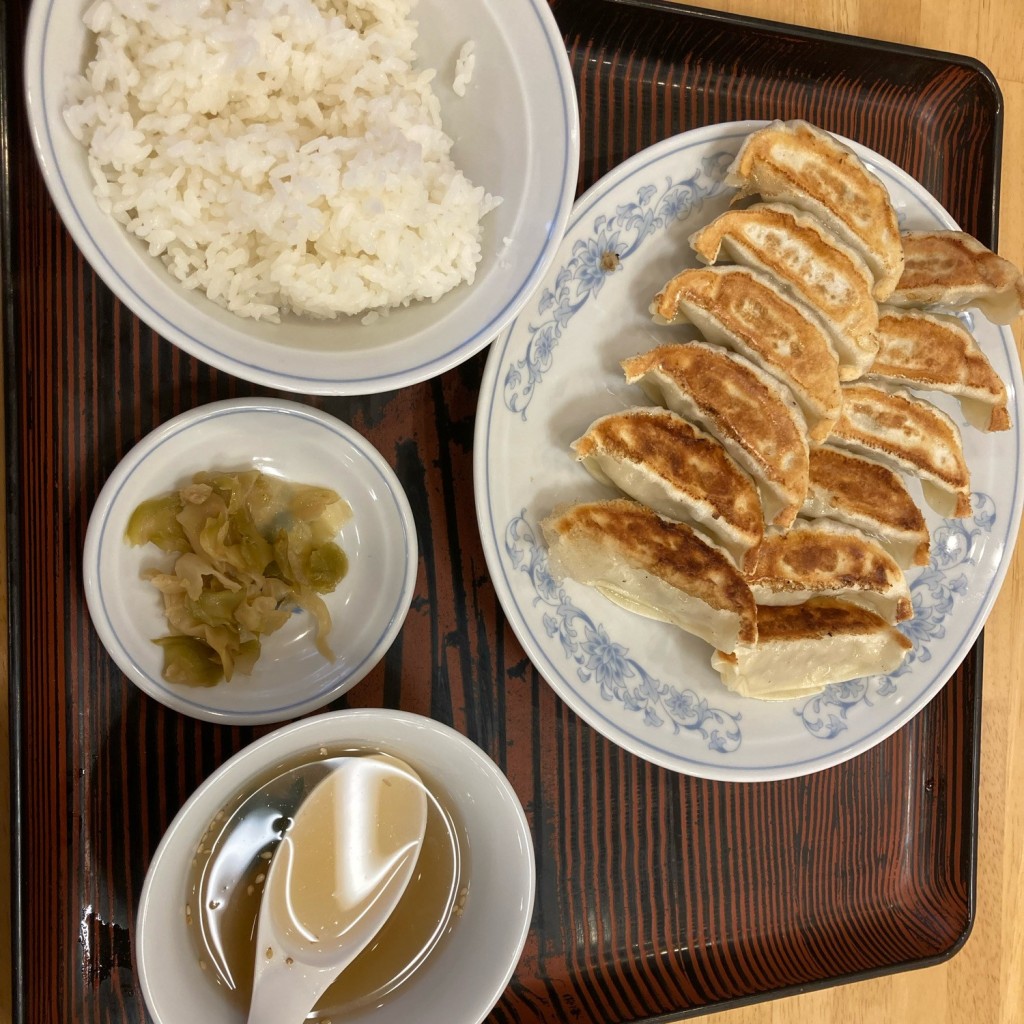 ユーザーが投稿した餃子定食の写真 - 実際訪問したユーザーが直接撮影して投稿した西中島餃子ぎょうざの満洲 西中島南方店の写真