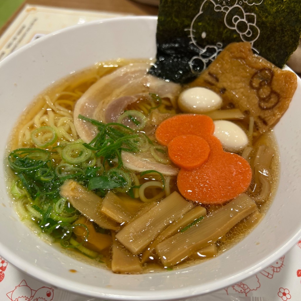 ユーザーが投稿したキティ醤油ラーメンの写真 - 実際訪問したユーザーが直接撮影して投稿した落合テーマカフェサンリオレインボー ワールドレストランの写真