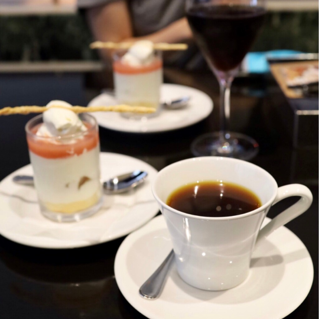 ユーザーが投稿したスペシャリティコーヒー『ストロベリーモカ』の写真 - 実際訪問したユーザーが直接撮影して投稿した南青山イタリアンSpiral Cafeの写真