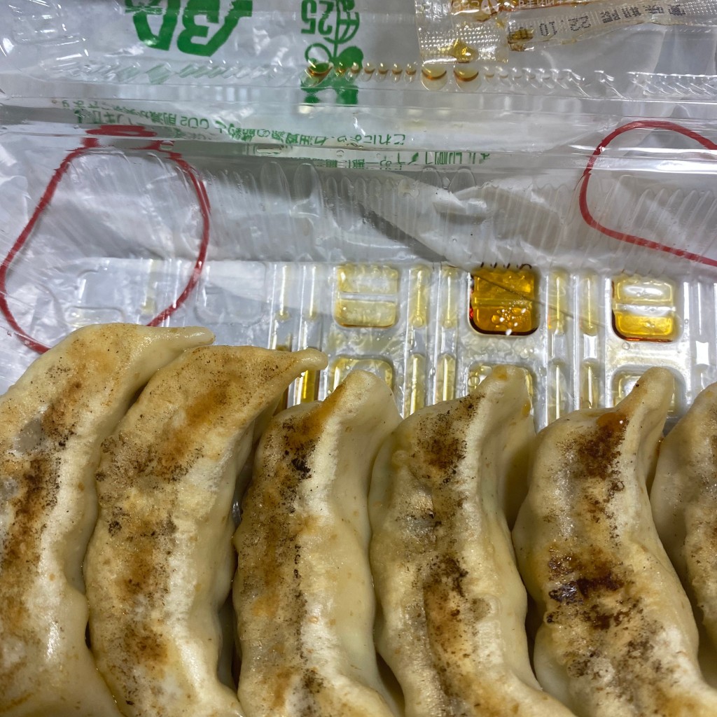 ユーザーが投稿した肉汁焼餃子の写真 - 実際訪問したユーザーが直接撮影して投稿した小山餃子肉汁餃子のダンダダン 武蔵小山店の写真