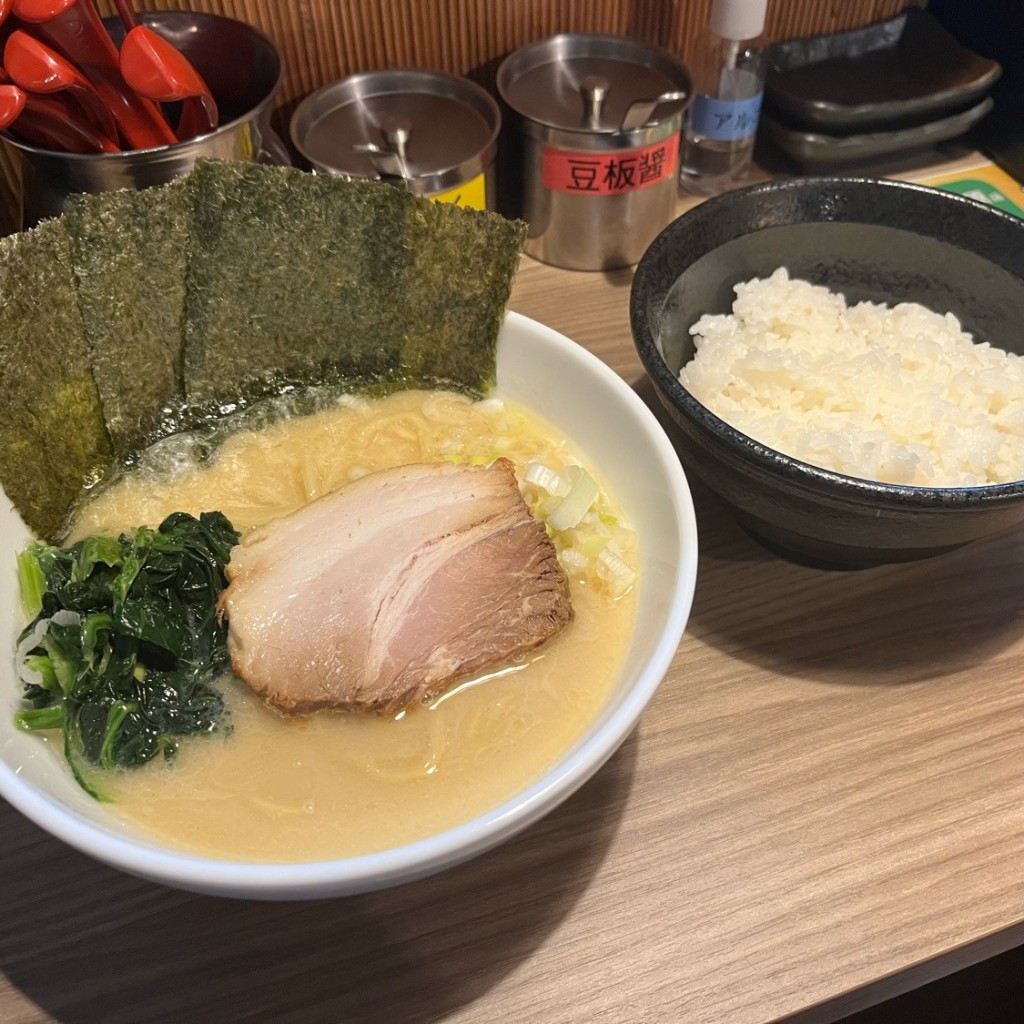ユーザーが投稿したラーメンの写真 - 実際訪問したユーザーが直接撮影して投稿した外神田ラーメン専門店ゴル麺。秋葉原店の写真