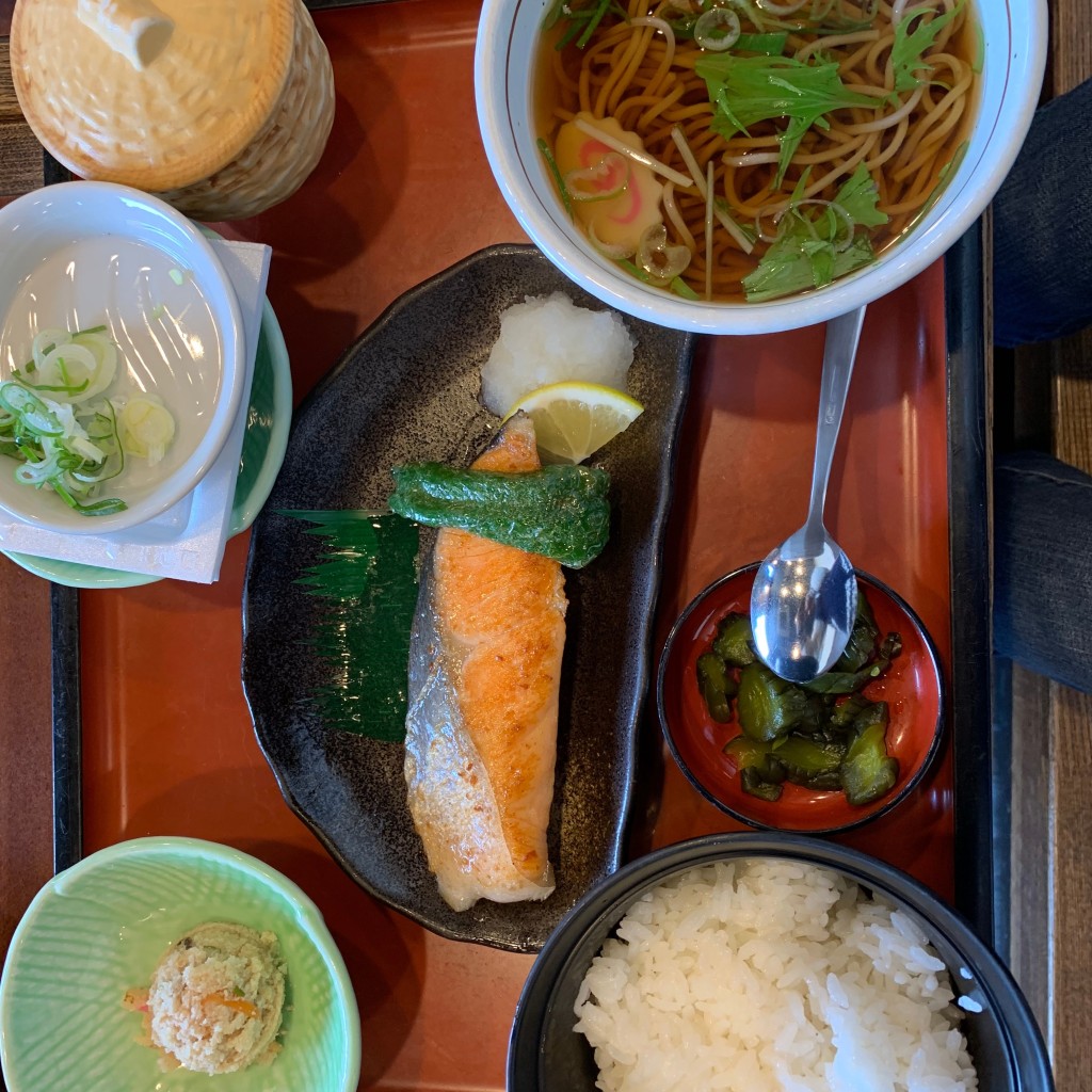 実際訪問したユーザーが直接撮影して投稿した小松和食 / 日本料理まるまつ 矢本店の写真