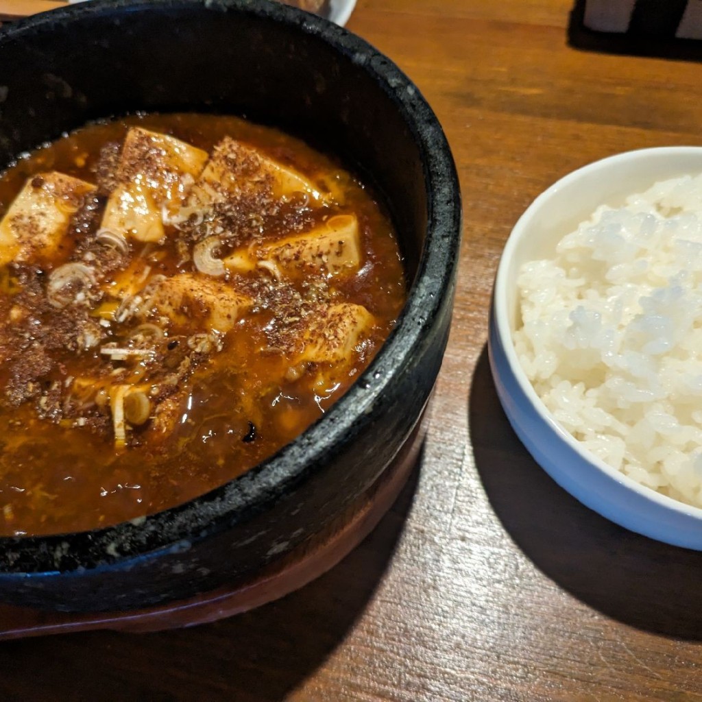 ユーザーが投稿した麻婆豆腐の写真 - 実際訪問したユーザーが直接撮影して投稿した波木町韓国料理辛いもんダイニング あかまるの写真