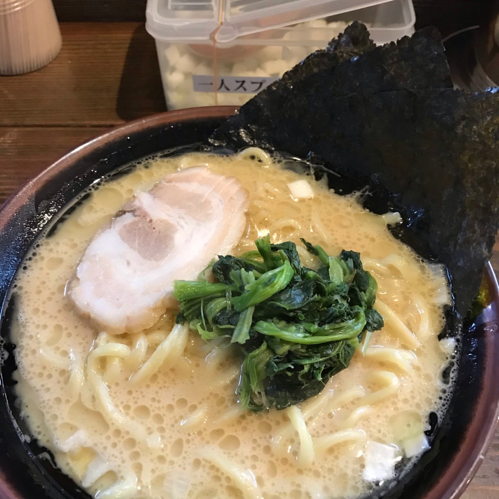 食いしん坊カバオ_フォロバしますさんが投稿した高田馬場ラーメン専門店のお店横浜家系ラーメン 馬場壱家/ヨコハマイエケイラーメン ババイチヤの写真