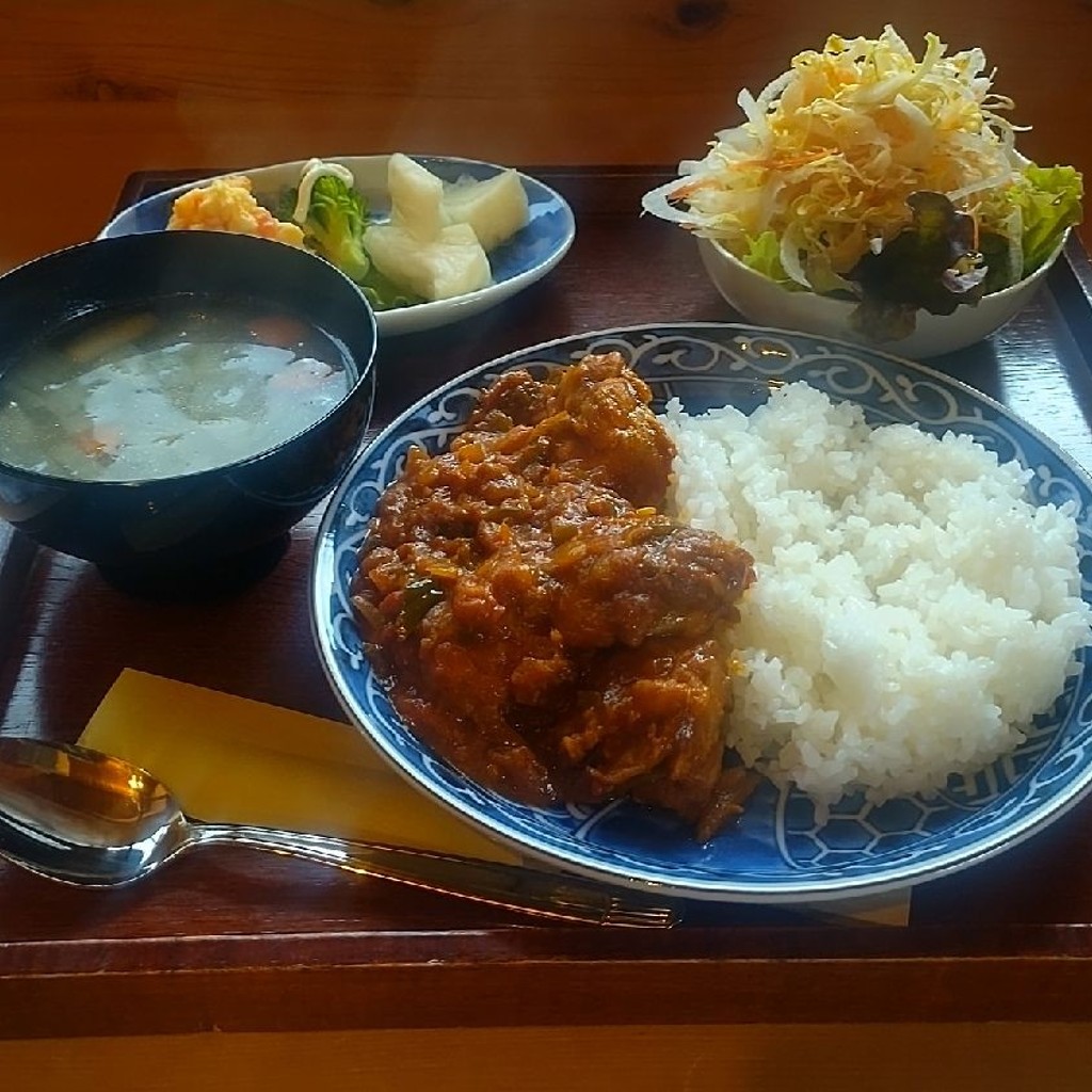 ユーザーが投稿したチキンカレーセットの写真 - 実際訪問したユーザーが直接撮影して投稿した氷川カフェドラポーブルーの写真