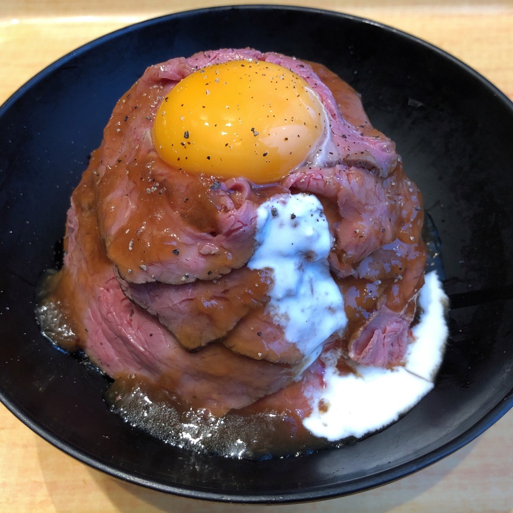 ユーザーが投稿したローストビーフ丼の写真 - 実際訪問したユーザーが直接撮影して投稿した稲岡丼ものローストビーフ 星 イオンモールつくば店の写真