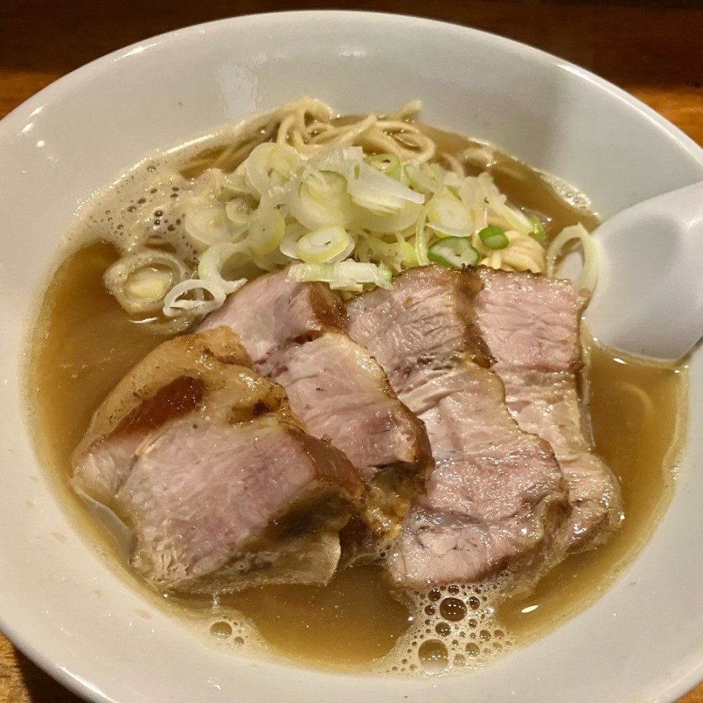 yuchan64さんが投稿した赤羽ラーメン専門店のお店自家製麺 伊藤/ジカセイメン イトウ アカバネテンの写真