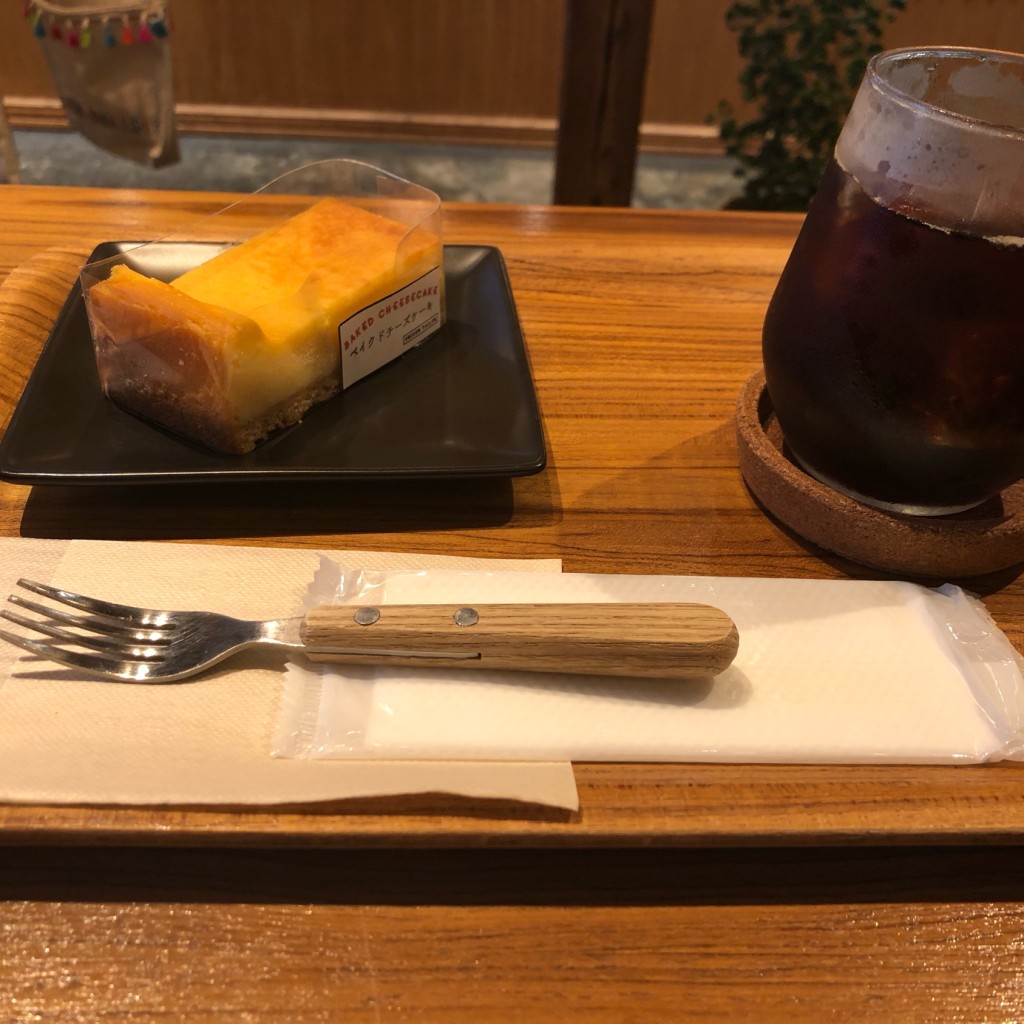 ユーザーが投稿したベイクドチーズケーキの写真 - 実際訪問したユーザーが直接撮影して投稿した日本橋人形町コーヒー専門店ユニゾン テイラー NINGYOCHOの写真