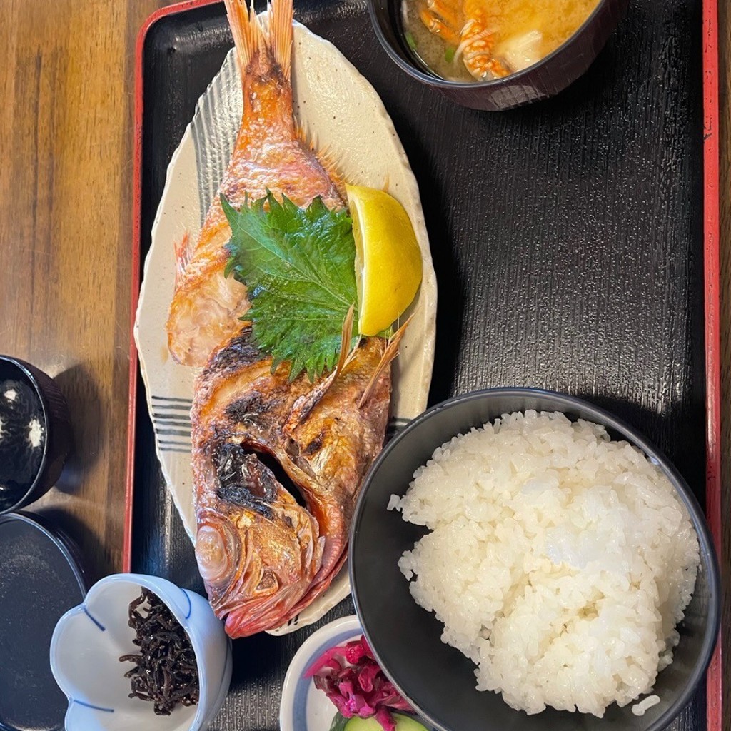 ユーザーが投稿した金目鯛焼き魚定食の写真 - 実際訪問したユーザーが直接撮影して投稿した八色郷土料理食事処 池田の写真