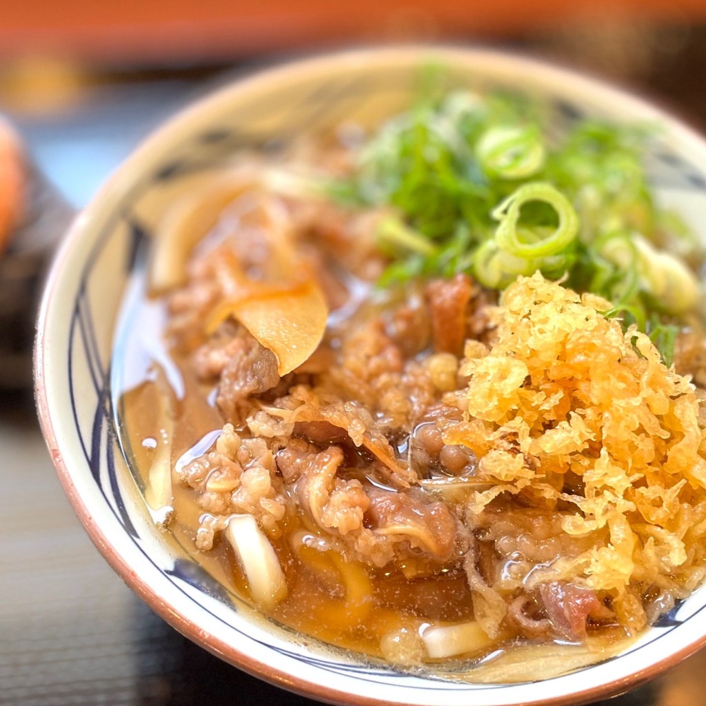 ユーザーが投稿した肉ぶっかけうどんの写真 - 実際訪問したユーザーが直接撮影して投稿した鳳西町うどん丸亀製麺 堺鳳店の写真