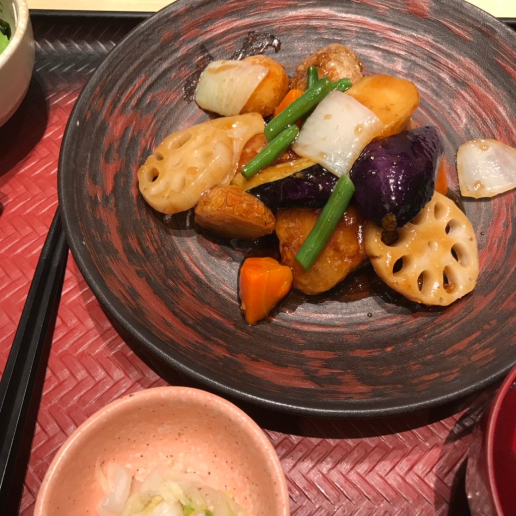 ユーザーが投稿したすけそう鱈と野菜の黒酢あん定食の写真 - 実際訪問したユーザーが直接撮影して投稿した香呑町定食屋大戸屋 イオンタウン名西店の写真