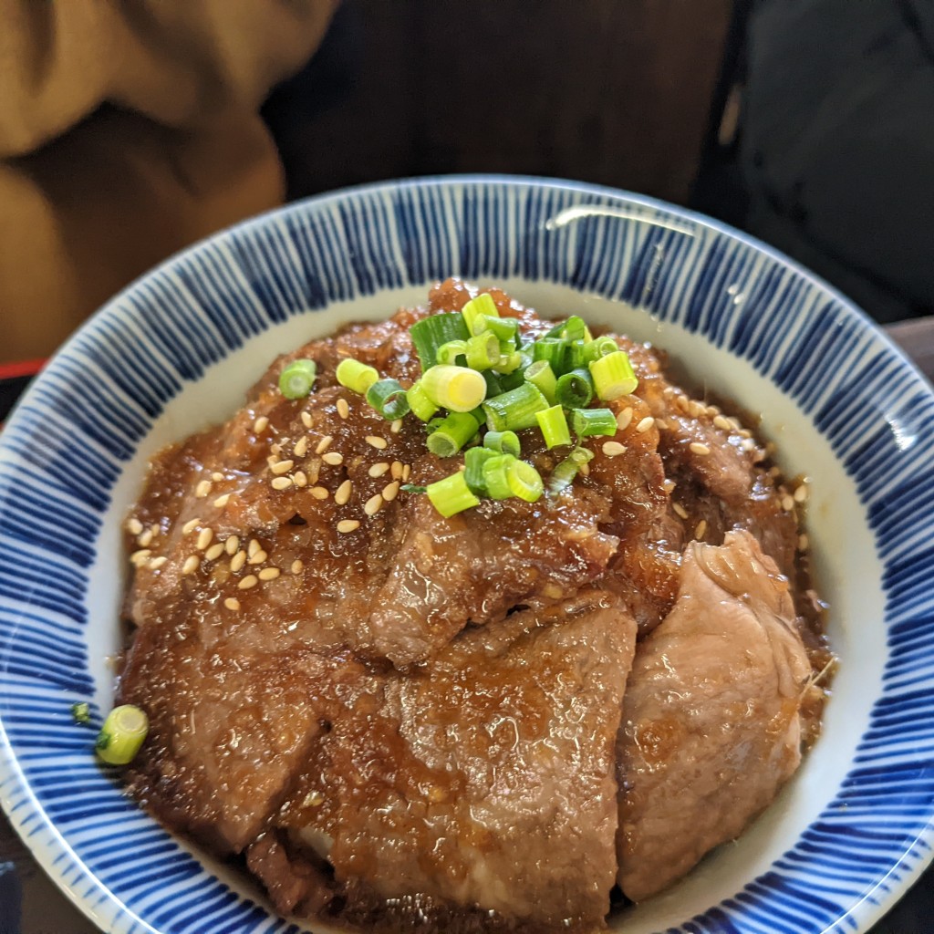 ユーザーが投稿した赤牛丼の写真 - 実際訪問したユーザーが直接撮影して投稿した乙姫定食屋阿蘇料理 ひめ路の写真