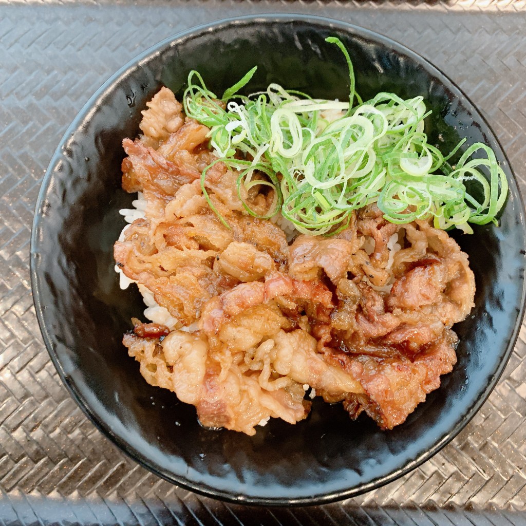 ユーザーが投稿したカルビ丼(ミニ)の写真 - 実際訪問したユーザーが直接撮影して投稿した沓掛町韓国料理韓丼 豊明店の写真