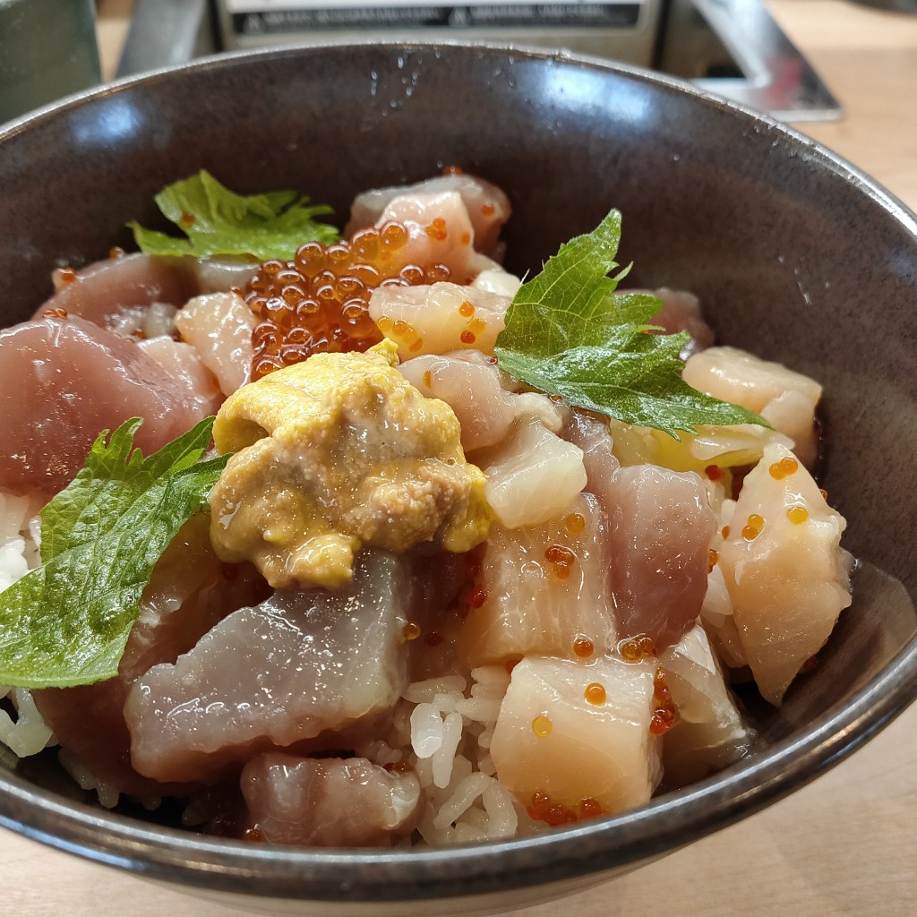 ユーザーが投稿した海鮮丼の写真 - 実際訪問したユーザーが直接撮影して投稿した上天神町回転寿司くら寿司 高松上天神店の写真