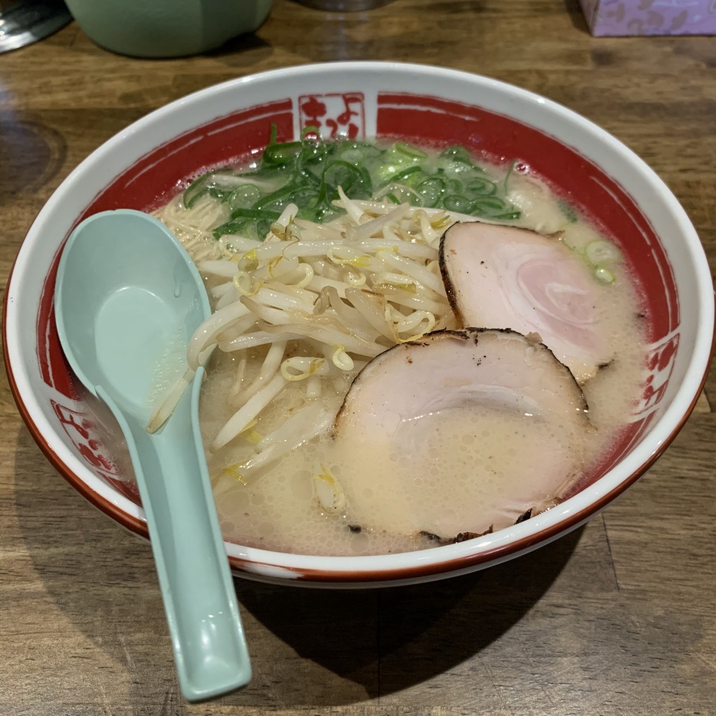 食レポ見習いさんが投稿した矢上町ラーメン / つけ麺のお店まるよしラーメン 矢上店/マルヨシラーメン ヤガミテンの写真