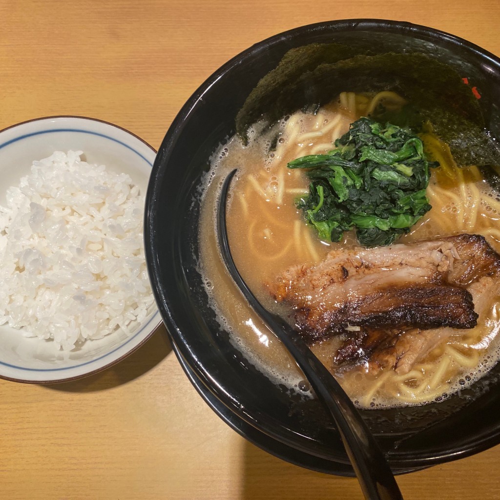 ユーザーが投稿したAご飯セット家系ラーメの写真 - 実際訪問したユーザーが直接撮影して投稿した伊賀町ラーメン / つけ麺らーめん一国堂 岡崎店の写真