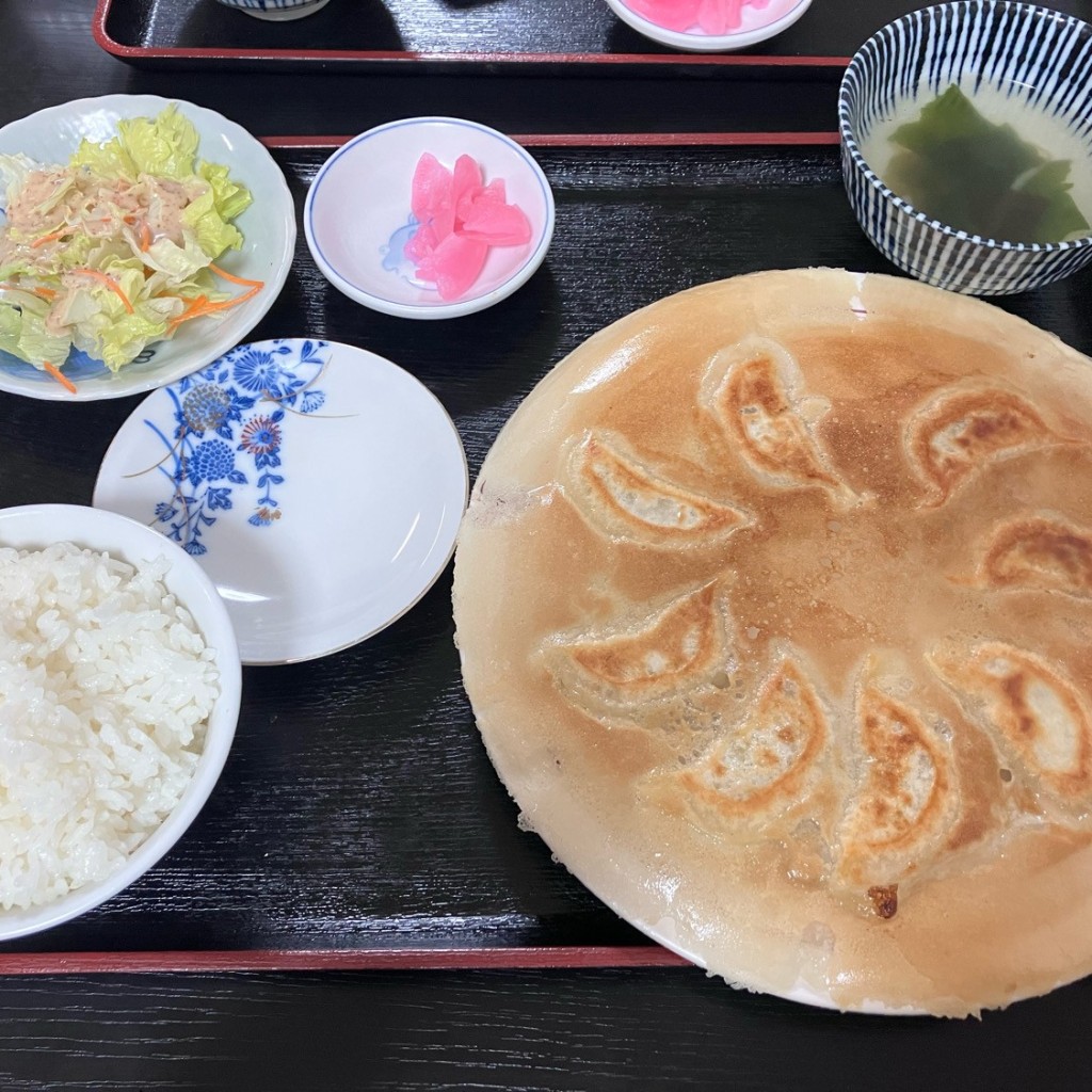 ユーザーが投稿した焼餃子定食の写真 - 実際訪問したユーザーが直接撮影して投稿した箱崎居酒屋李餃子の写真