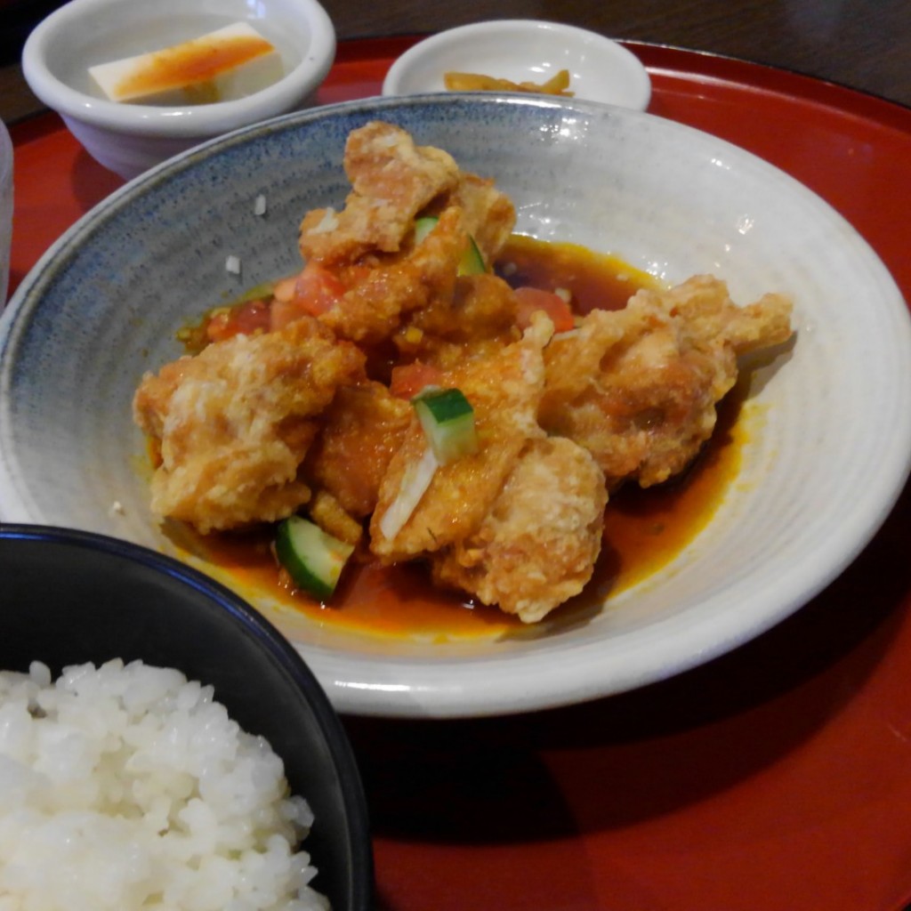 ユーザーが投稿した油淋鶏ランチの写真 - 実際訪問したユーザーが直接撮影して投稿した寺町豆腐料理中国料理 麟の写真