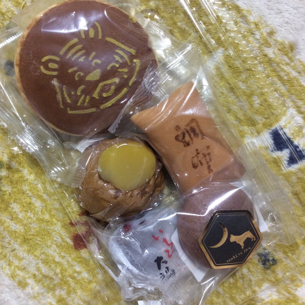 ユーザーが投稿した菓子1の写真 - 実際訪問したユーザーが直接撮影して投稿した鹿海町和菓子藤屋窓月堂 本館の写真