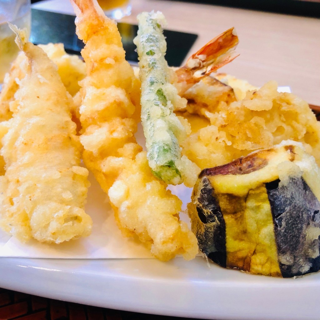 ユーザーが投稿した天ぷら定食の写真 - 実際訪問したユーザーが直接撮影して投稿した沖浜町天ぷら花三昧の写真