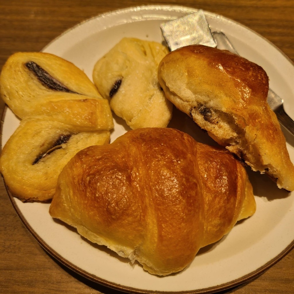 ユーザーが投稿したパン食べ放題+ドリンクバーの写真 - 実際訪問したユーザーが直接撮影して投稿した研究学園洋食バケット イーアスつくば店の写真