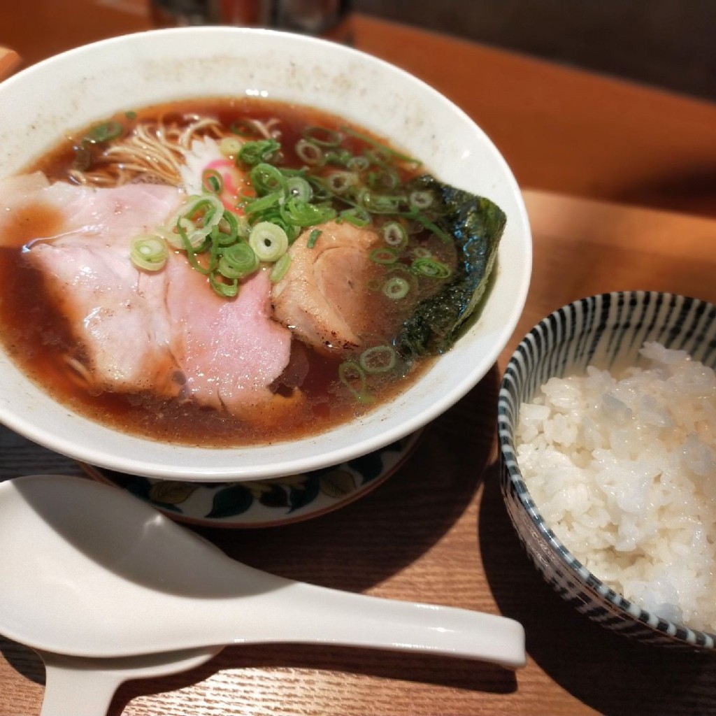 黄昏ちゃんさんが投稿したのお店おダシと銀しゃり 中華そば 雲雀の写真