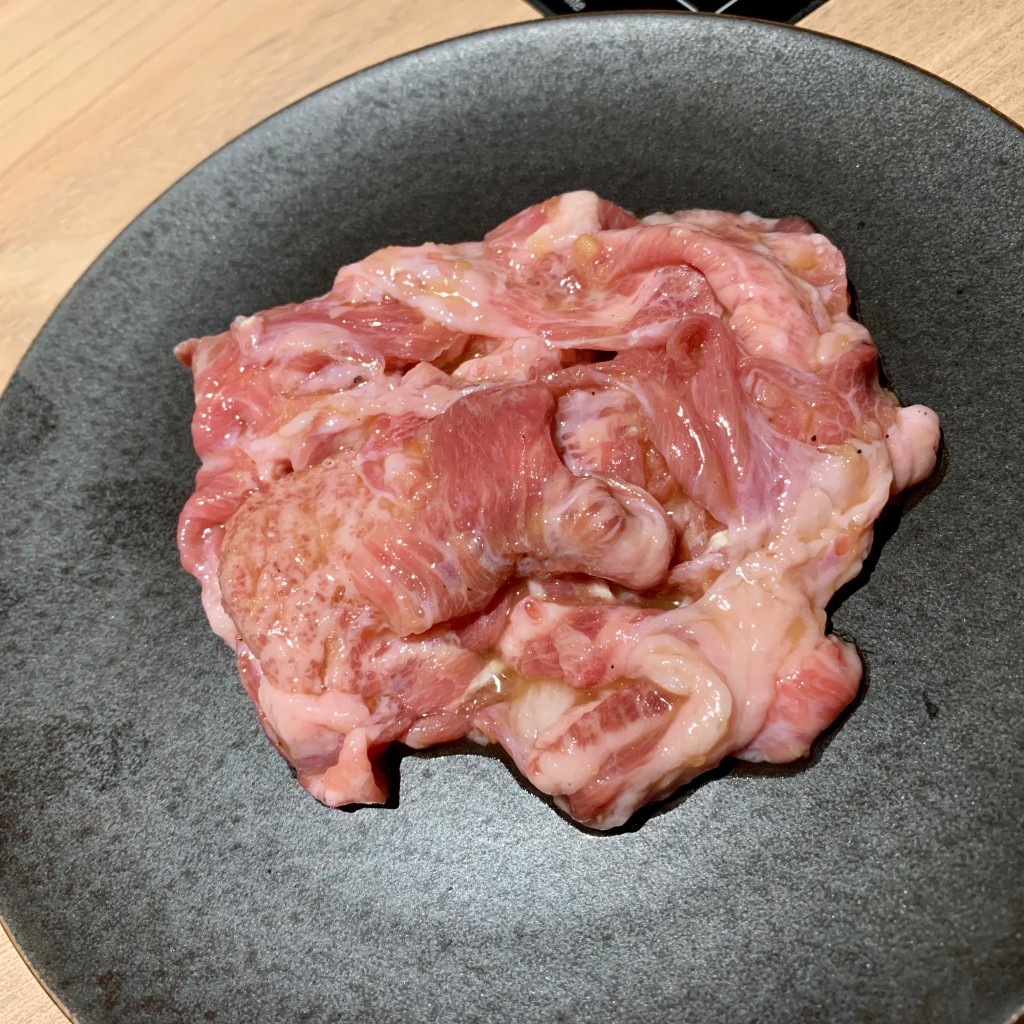 ユーザーが投稿したあご肉塩二ンニクの写真 - 実際訪問したユーザーが直接撮影して投稿した東小橋肉料理焼肉 轟の写真