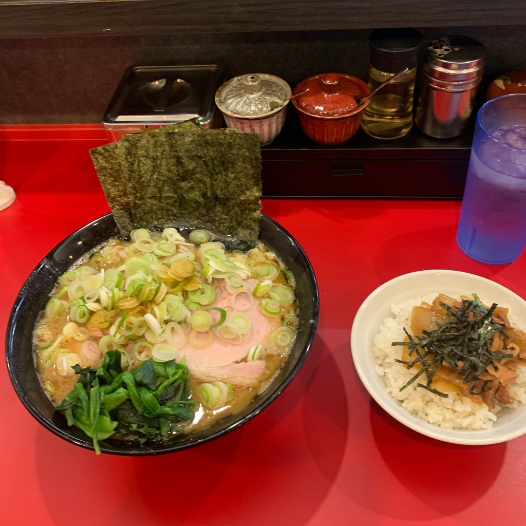 YU-NO-PLACEsさんが投稿した中央ラーメン専門店のお店ラーメン 杉田家 千葉駅前店/ラーメン スギタヤ チバエキマエテンの写真