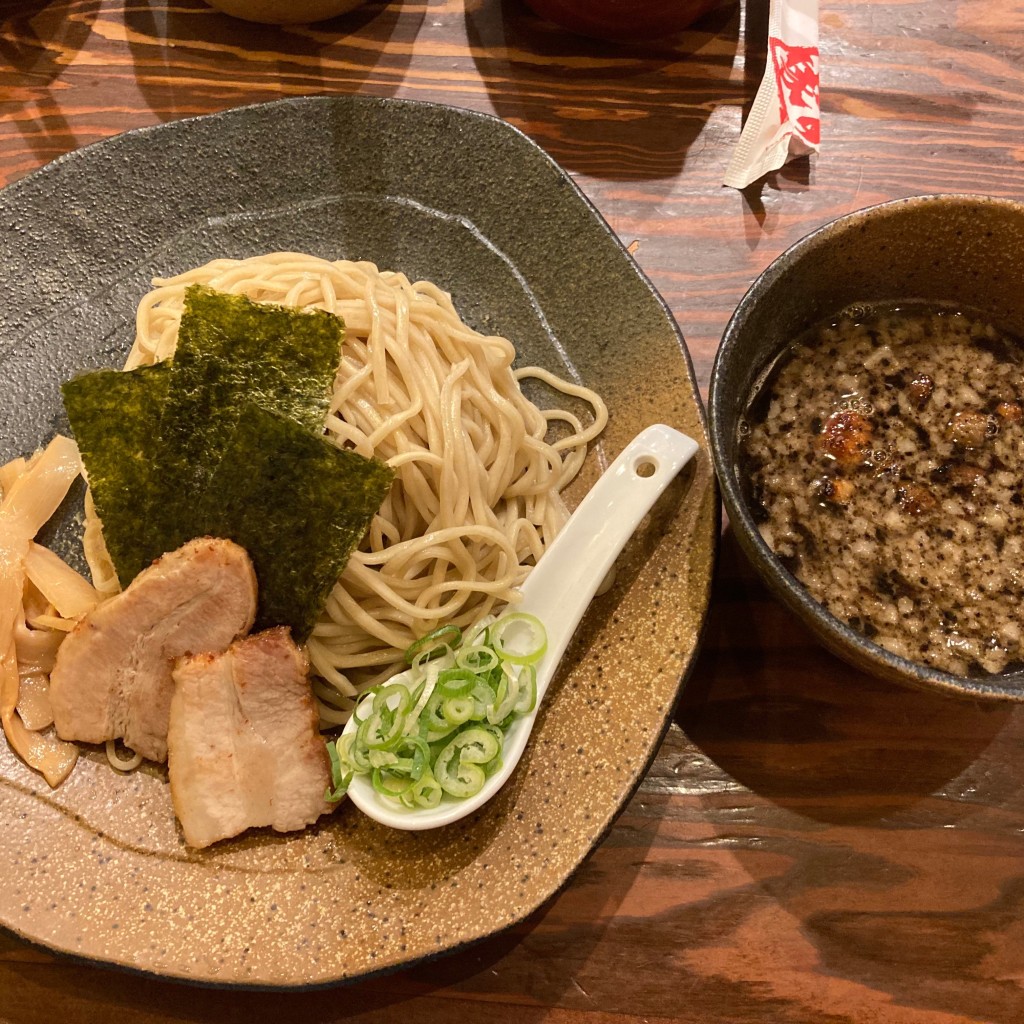 yuchan64さんが投稿した西新宿ラーメン / つけ麺のお店ラーメン 龍の家 新宿小滝橋通り店/ラーメン タツノヤ シンジュクオタキバシドオリテンの写真