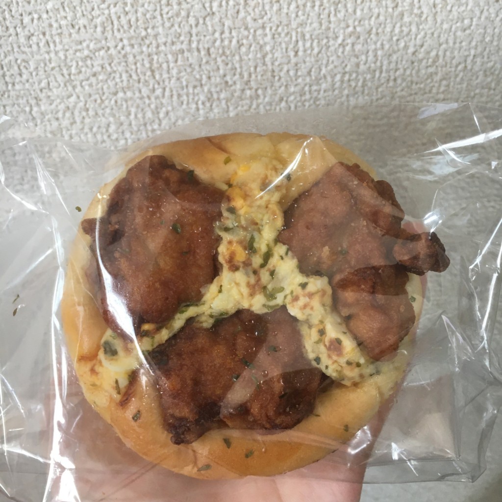 ユーザーが投稿したテリヤキチキンパンの写真 - 実際訪問したユーザーが直接撮影して投稿した有野町有野ベーカリーPantasy 有野店の写真