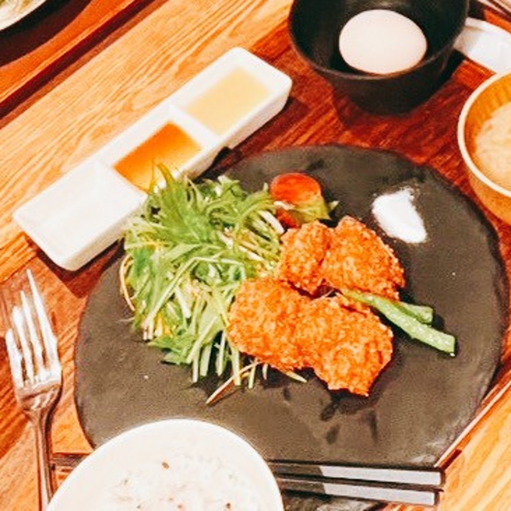 ユーザーが投稿したタラおかき揚げの写真 - 実際訪問したユーザーが直接撮影して投稿した新宿野菜料理農家の台所 新宿三丁目店の写真