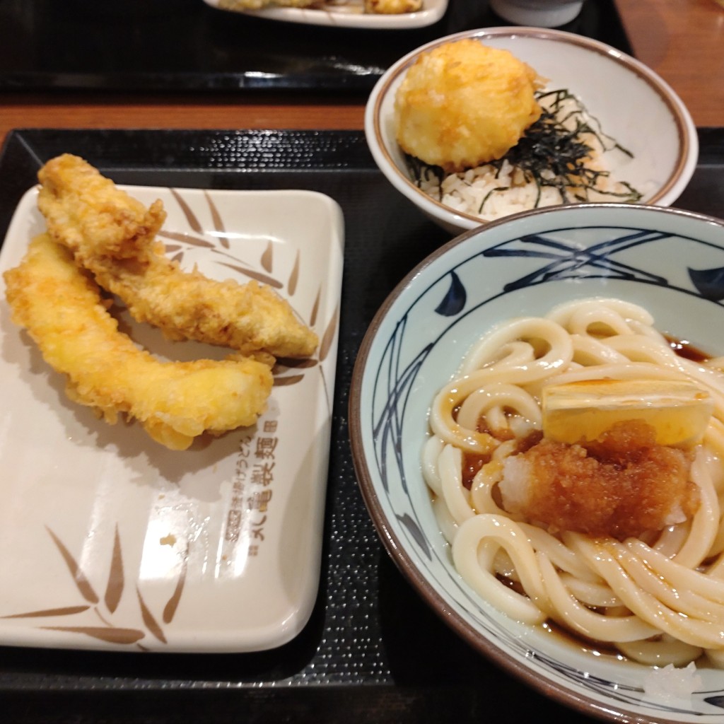ユーザーが投稿したオロシ醤油(レモン)の写真 - 実際訪問したユーザーが直接撮影して投稿した伏古一条うどん丸亀製麺 札幌店の写真