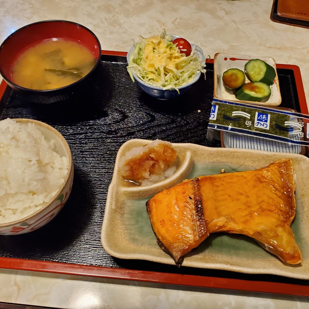 ユーザーが投稿した焼き魚定食の写真 - 実際訪問したユーザーが直接撮影して投稿した岸町定食屋喫茶定食 キャメルの写真