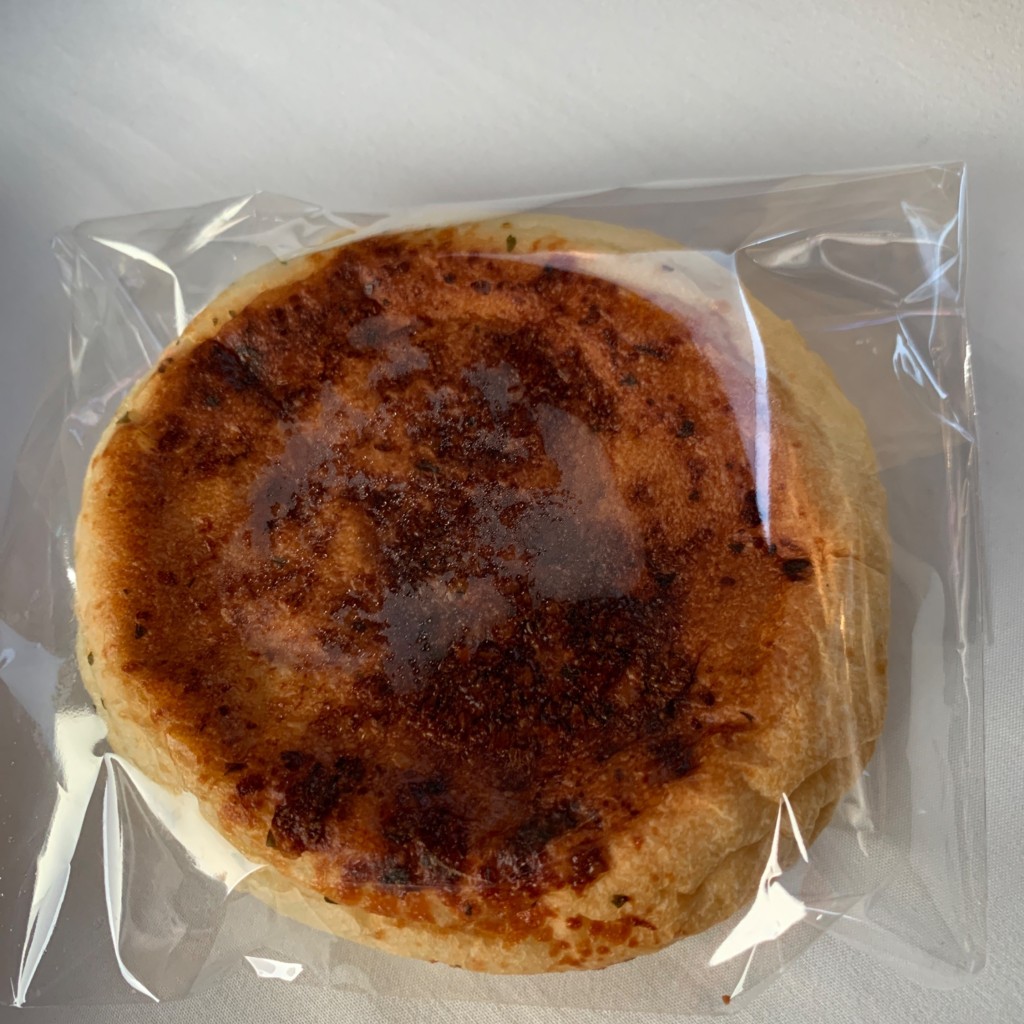 ユーザーが投稿した白いチーズパンの写真 - 実際訪問したユーザーが直接撮影して投稿した新代ベーカリーバンテルン 広川SA店の写真