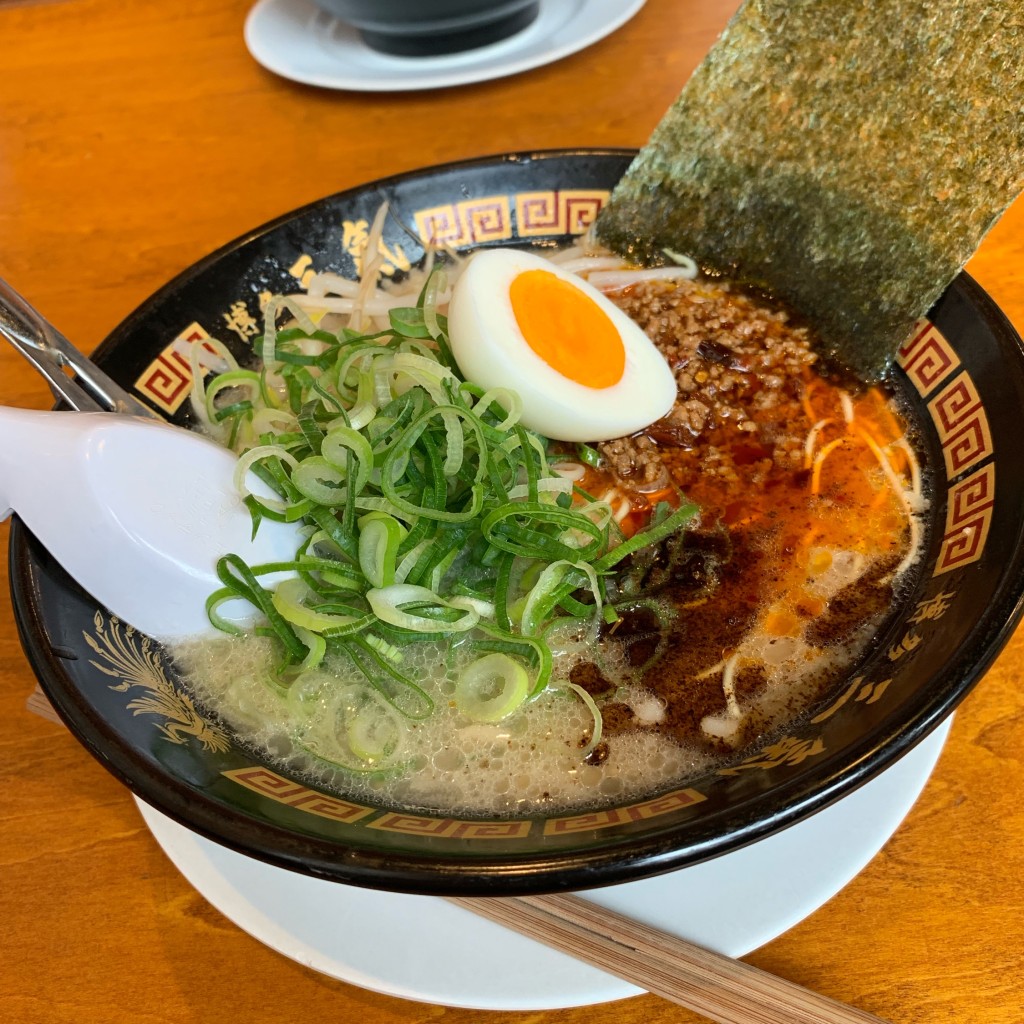 食レポ見習いさんが投稿した水城ラーメン専門店のお店ラーメン処 三氣 水城店/ラーメンドコロ サンキ ミズキテンの写真