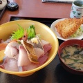 海鮮丼 - 実際訪問したユーザーが直接撮影して投稿した千倉町千田魚介 / 海鮮料理旬膳 はな房の写真のメニュー情報