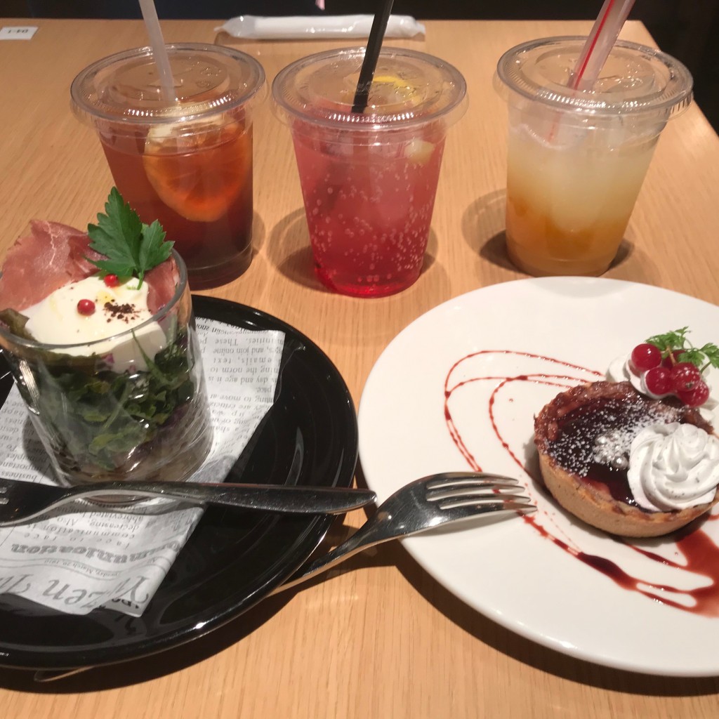 Halcyondaysさんが投稿した道玄坂テーマカフェのお店eplus LIVING ROOM CAFE&DINING/イープラス リビング ルーム カフェアンドダイニングの写真