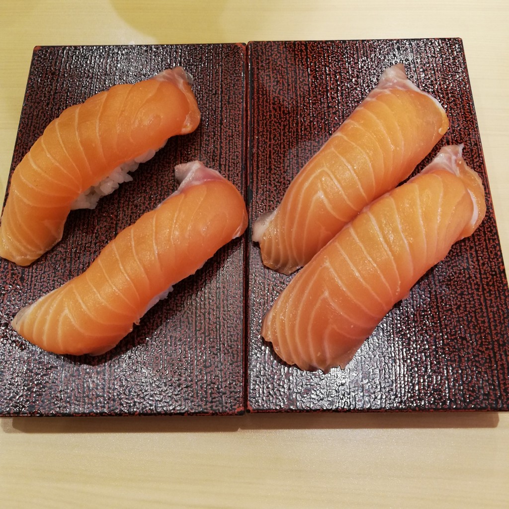 ユーザーが投稿したサーモンの写真 - 実際訪問したユーザーが直接撮影して投稿した篠崎町回転寿司回転寿司やまと 篠崎店の写真