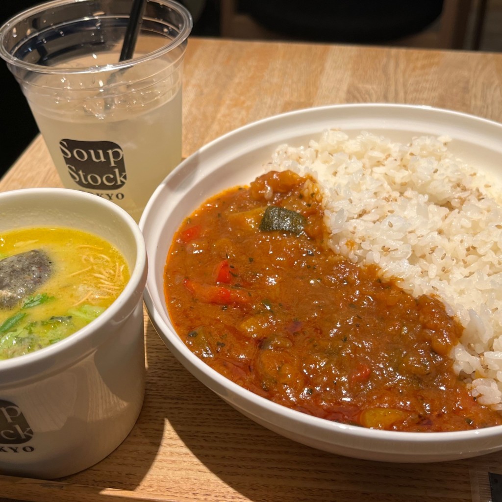 ユーザーが投稿した(EAT)カレー2種 (ライスB) EAT EATの写真 - 実際訪問したユーザーが直接撮影して投稿した恵比寿南洋食スープストック東京 アトレ恵比寿店の写真