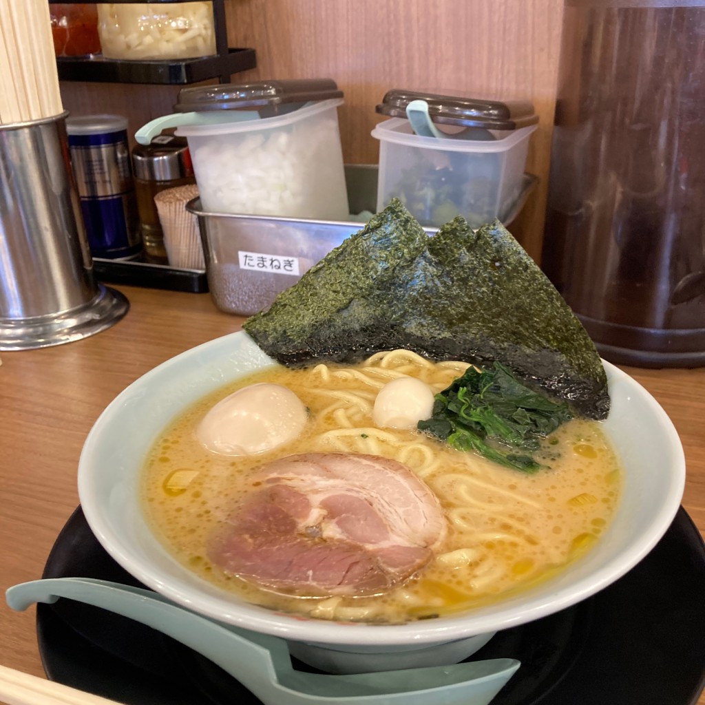 ユーザーが投稿した煮卵ラーメンの写真 - 実際訪問したユーザーが直接撮影して投稿した池辺町ラーメン専門店町田商店 横浜池辺町店の写真