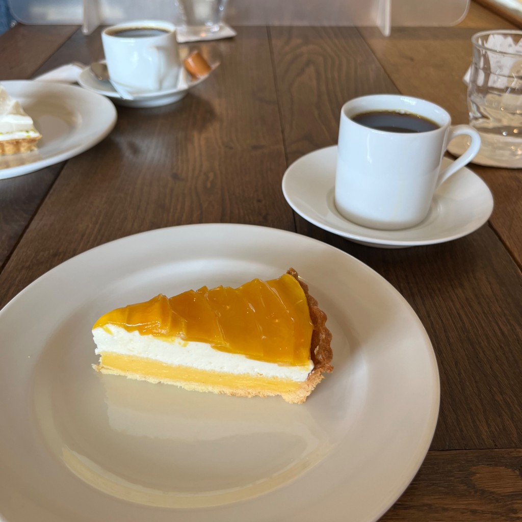 ユーザーが投稿した季節のケーキセットの写真 - 実際訪問したユーザーが直接撮影して投稿した柏井町カフェイイジマ コーヒーの写真